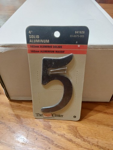Die cast house numbers mixed - die,