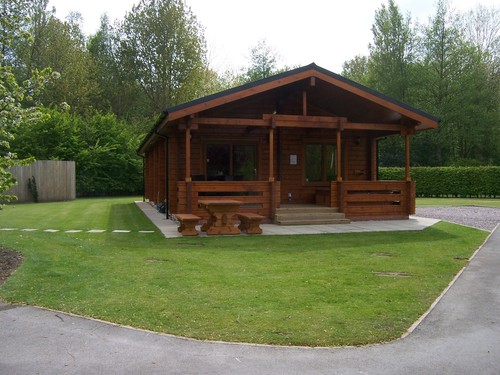 Bed residential log home - residential,