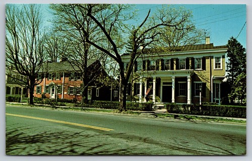 Residential scene north main - residential,